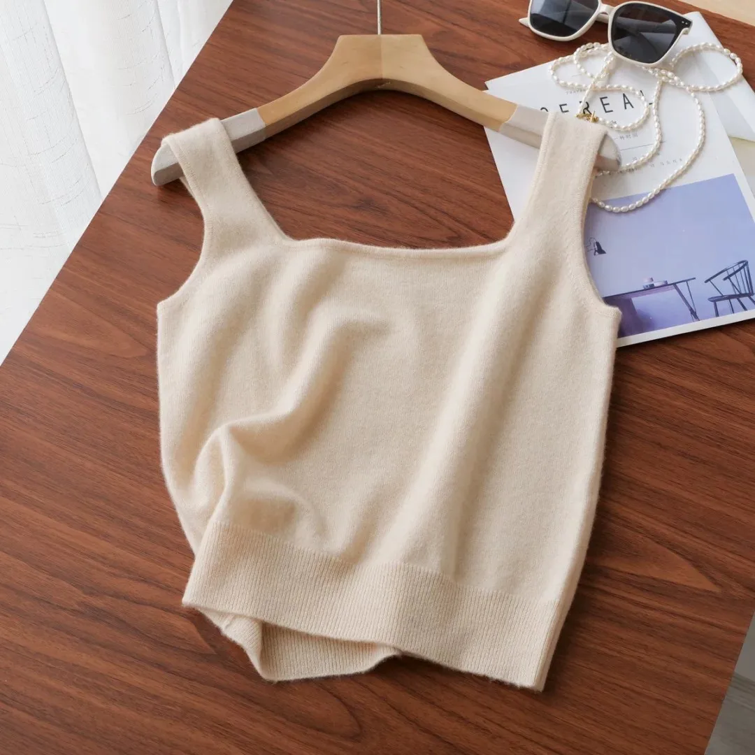 Autumn and Winter Cashmere Square-Neck Knitted Camisole for Women, High-Waisted Short Slim-Fit Simple Sleeveless Base Shirt for Women, Trendy Inner Wear