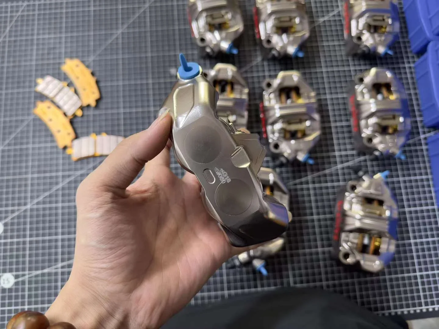 the latest version Domestic radiation caliper gp4-ms integrated forged 100mm modified brake pump silver