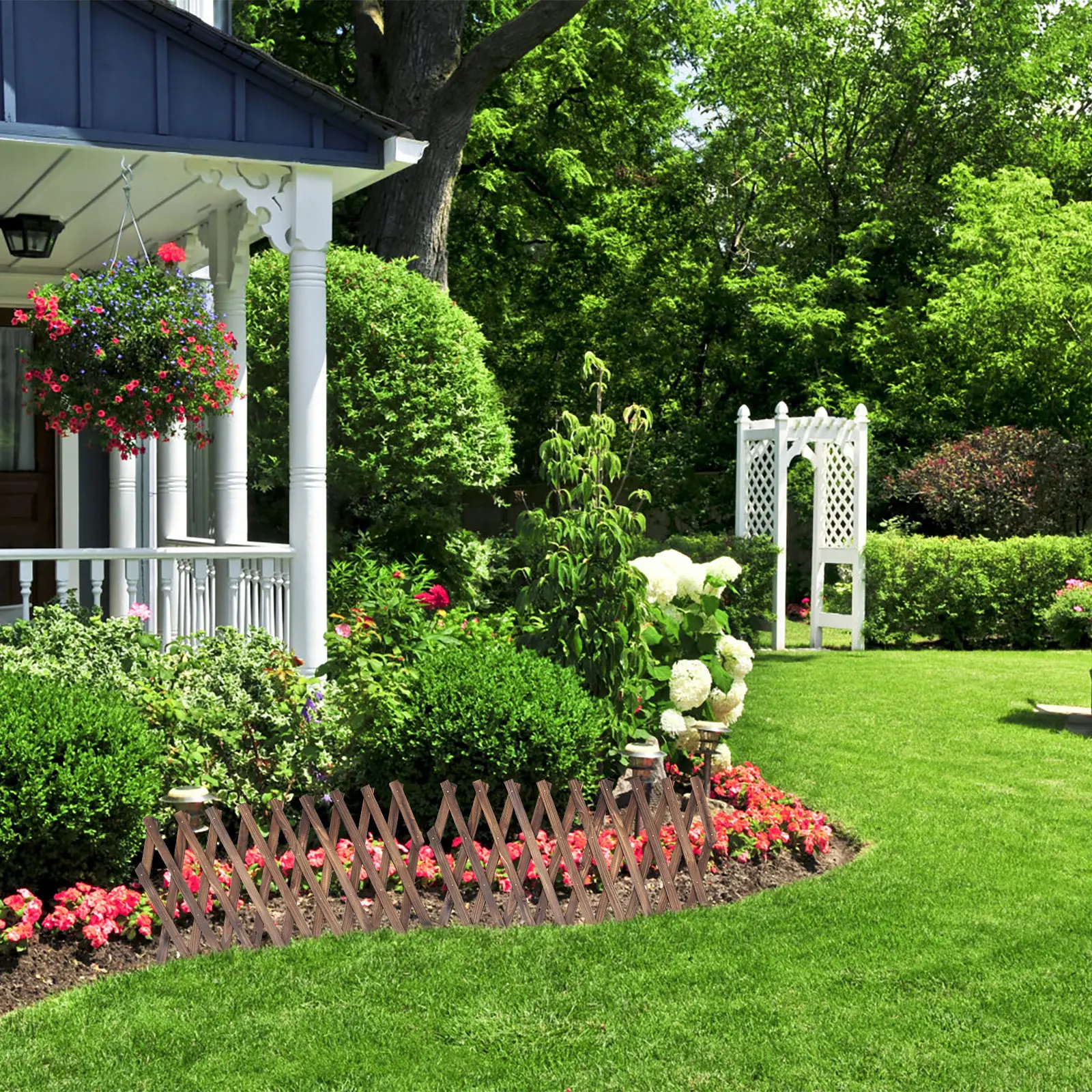 Wood Fencing Smooth Expandable DIY Garden Outdoor Decorative Guardrail Partition Flexible Wooden Lattice Yard Fence Enclosure