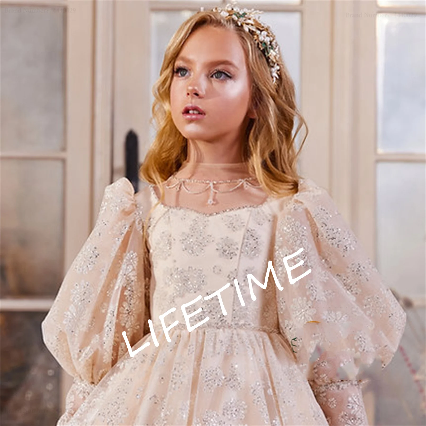 

Full Scoop A Line Flower Girl Dresses New Summer Sequined Full Sleeve Sweep Train Organza 2023 فساتين اطفال للعيد Communion