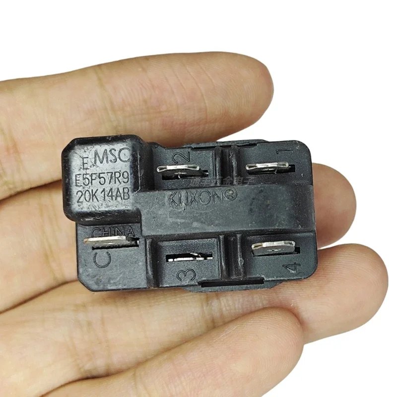 

1Pcs BCD-220TG Refrigerator Compressor PTC Starter Ultra Temperature Overload Protective Parts