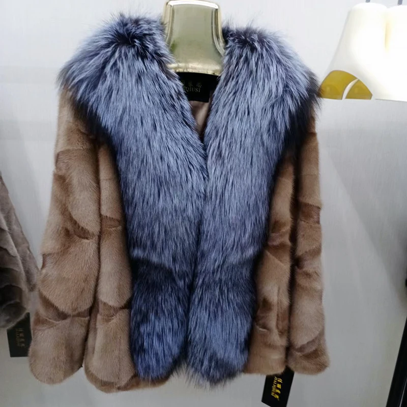 

Hot Sales 2023 New Fashion Women Winter Warm Real Fox Fur Coat With Fox Fur Collar Outerwear Ladies High Quality Fur Mink Jacket