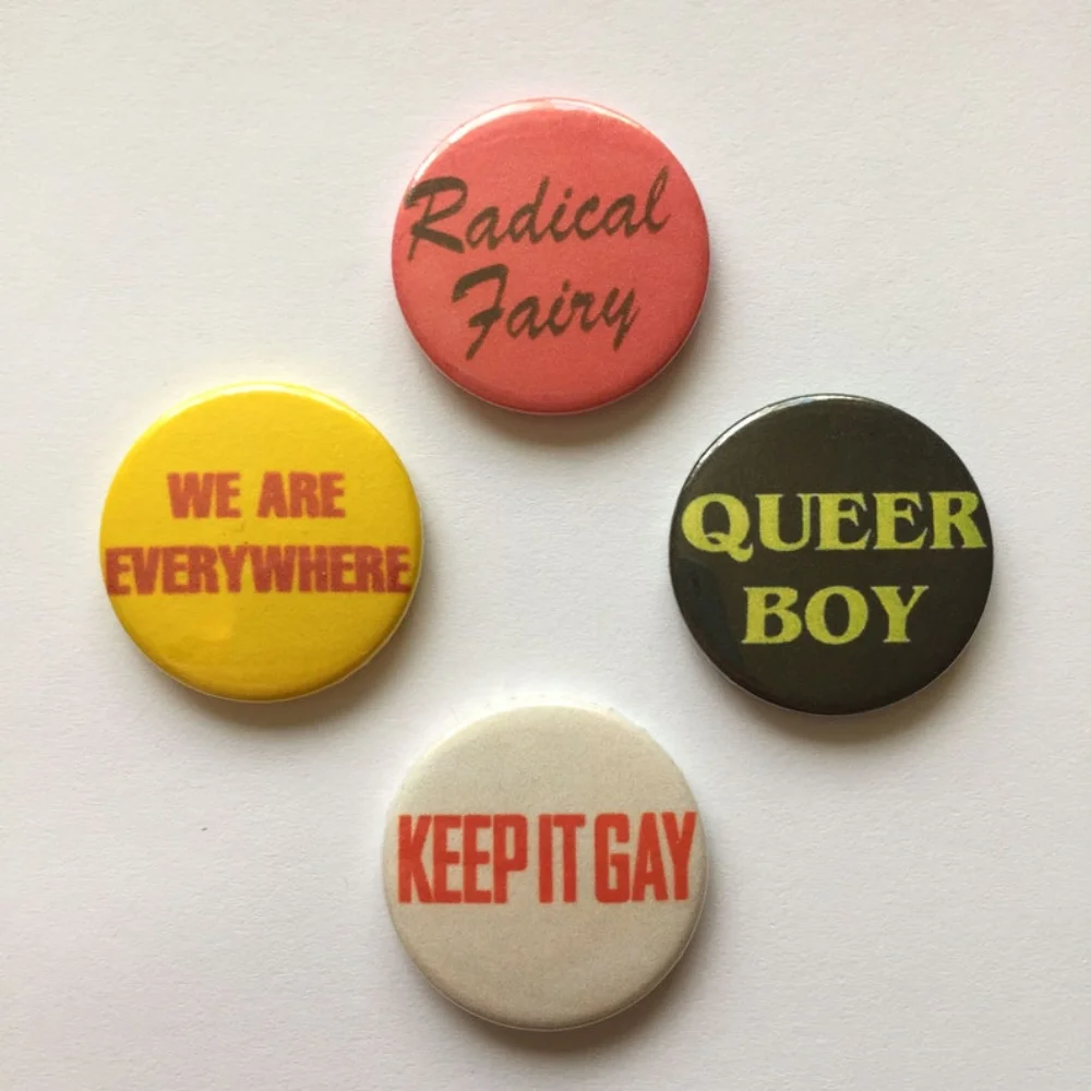 4 pezzi Gay Pride 4 badge a bottone spille per i diritti LGBT Vintage Remake Queer Retro