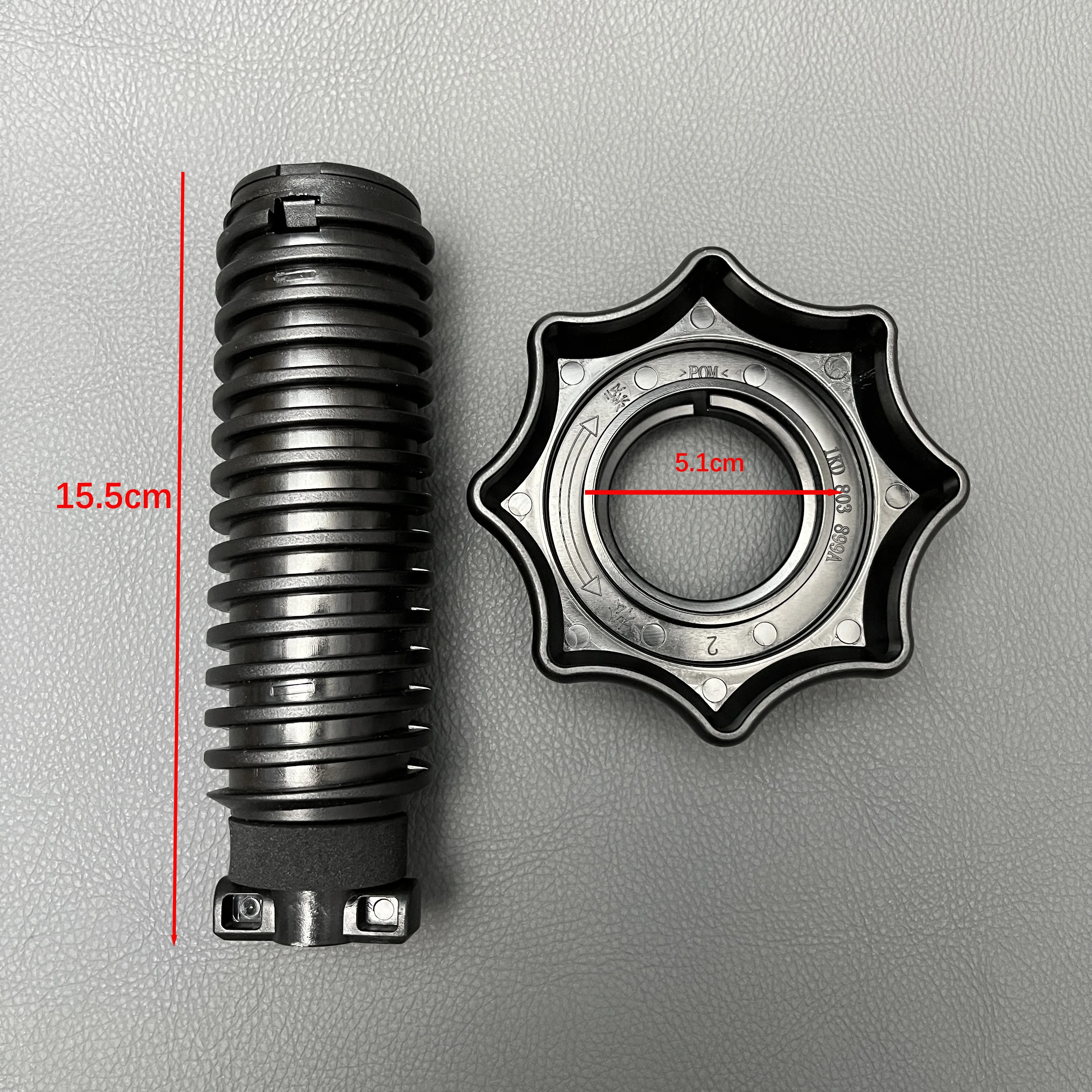 1K0803899A For Skoda Kamiq Yeti Spare Wheel Fixing Screw  Spare Tire Screw 1KD 803 899A 1KD803899A