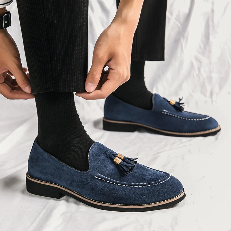 Fashion Brand Men\'s Tassel Suede Slip-on Leather Driving Shoes Designer Mens Moccasins Retro Pointed Banquet Social Shoes Male