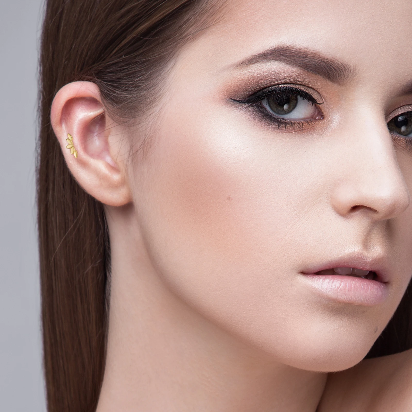 

2Pcs Dainty Cartilage Earrings for Women Smooth Finish Flat Back Stud Earring Helix Tragus Conch Piercing Jewelry