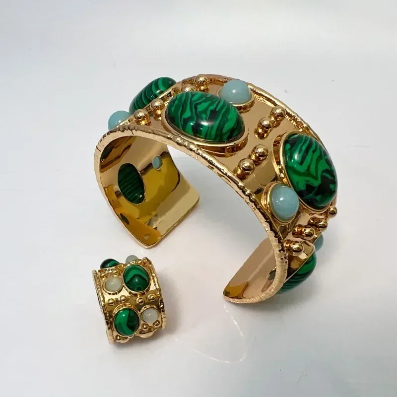 

Designer Retro Green Gemstone Malachite Gold-plated Women's Bracelet Ring Fashion Court Style Adjustable Ring Bracelet Ladies