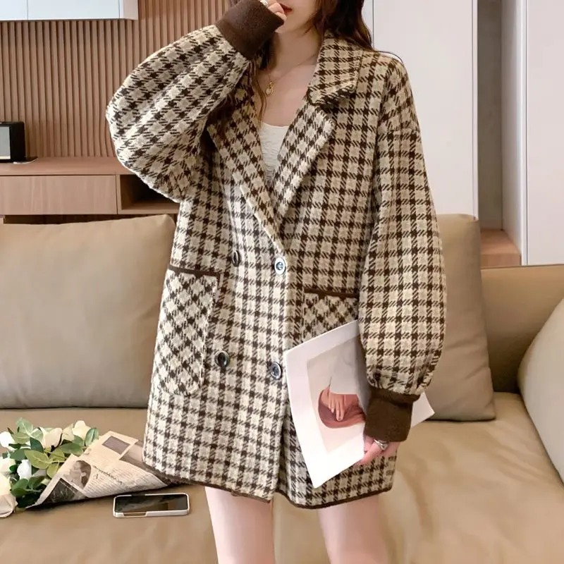 

2023 Autumn and Winter New Women Woolen Overcoat Mid Length Version Jacket Loose Thicken Outwear Fashion Woolen Outcoat