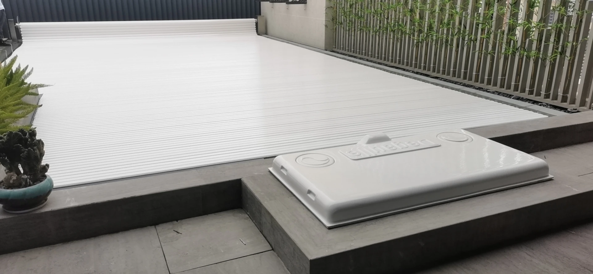 Swimming pool equipment, polycarbonate solar cover, rectangular pattern  cover, automatic cover