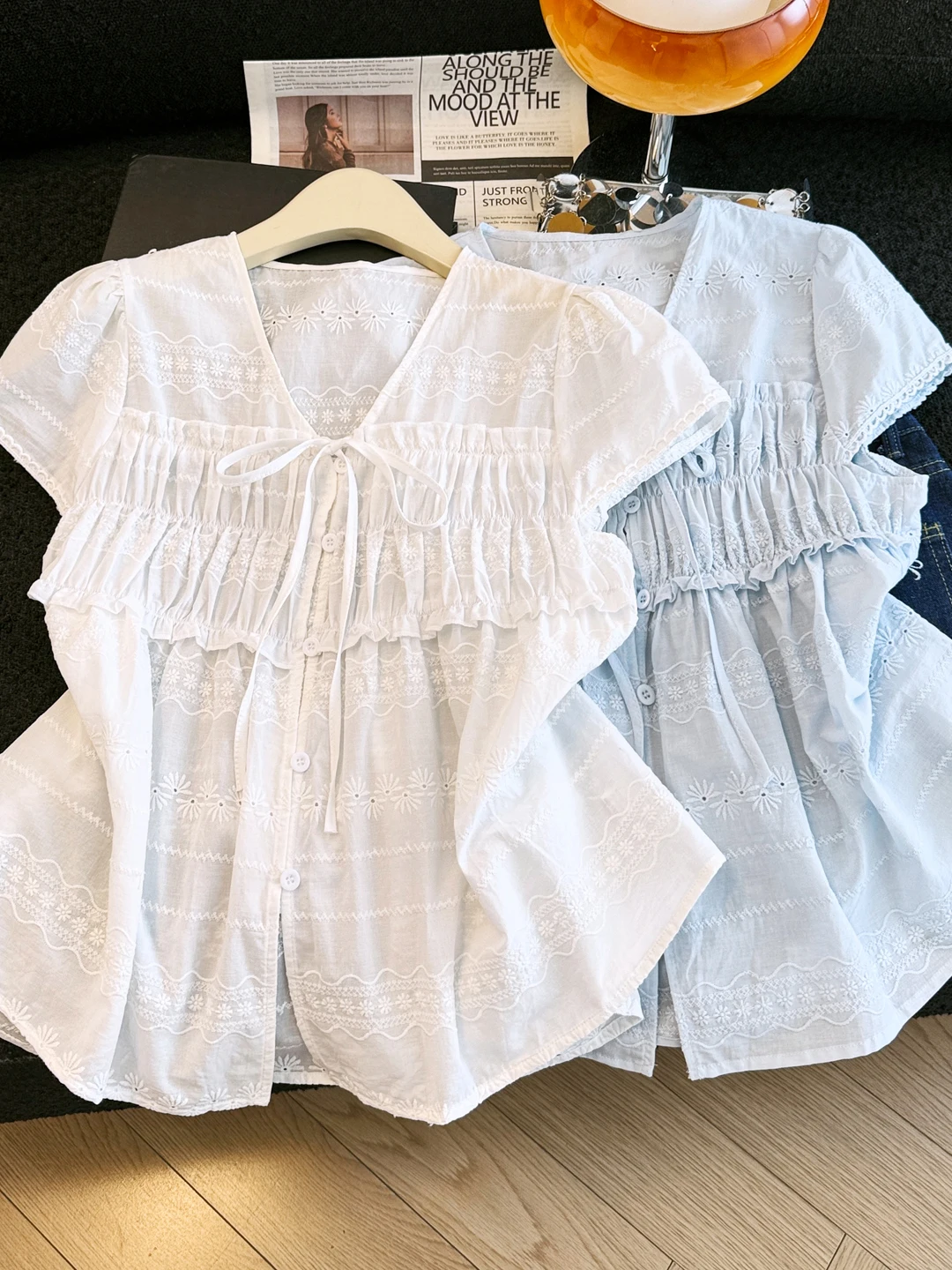 

Slimming Pleated V-Neck Short Sleeve Embroidered Lace Shirt Women's Summer New Style plus Size Casual Comfortable Breathable