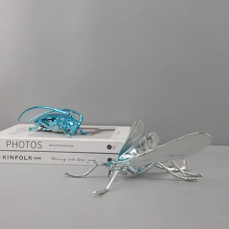 New Metal Handicraft Artificial Animal Sculpture Silvery Insect Dragonfly Unicorn Beetle Figurines Home Decoration Accessor