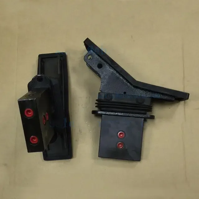 

Excavator Foot Control Pedal Valve Hydraulic Single Flow Double Flow Breaker Hammer Option PPC Hydraulic Control Valve