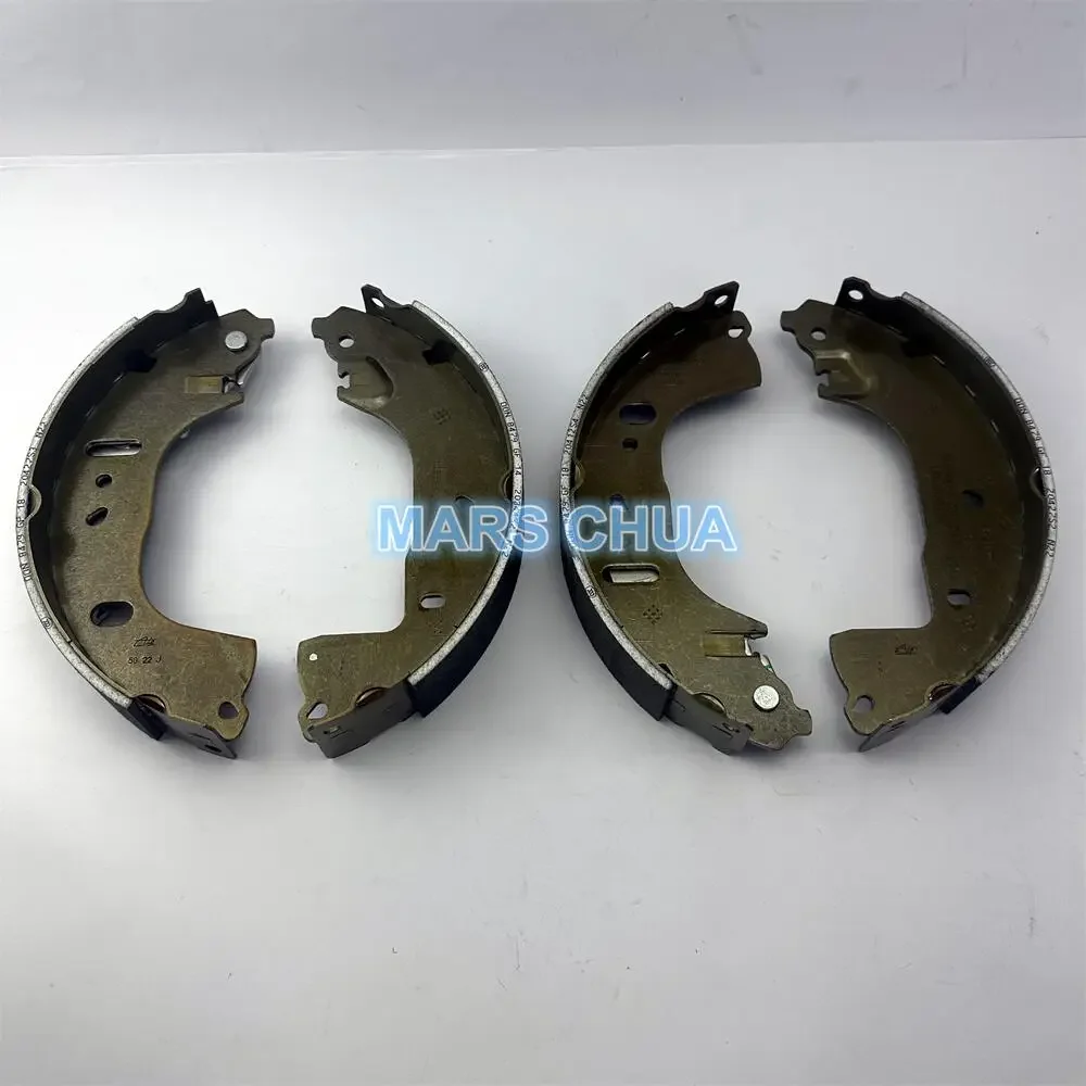 1ED698525A 1 set of brake shoes with brake pads for ETRQ4 AQ5E ID4X ID6X ID4 ID6