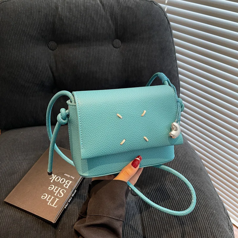 

2025 Summer Dopamine Color Shoulder Bag Luxury Designer Tote for Women Minimalist Crossbody Purse Fashionable Work Commuter Bag