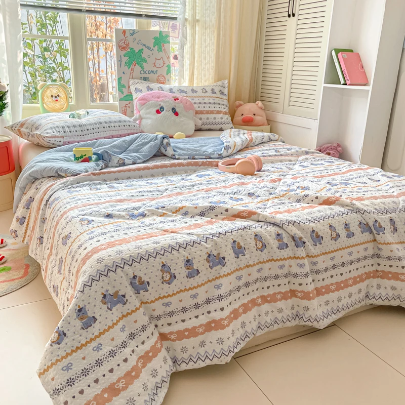2026 New Spring Summer Comforter Quilt for Bed Grade A Lightweight Soya Fibre Filling Soft Breathable Summer Blanket 150x200