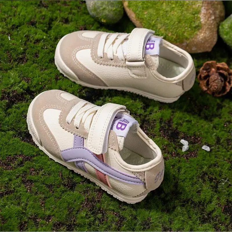 

Children's Board Shoes 2024 New Versatile Boys' Genuine Leather Fashion Sports Shoes Soft Sole Baby Shoes Girls' White Shoes