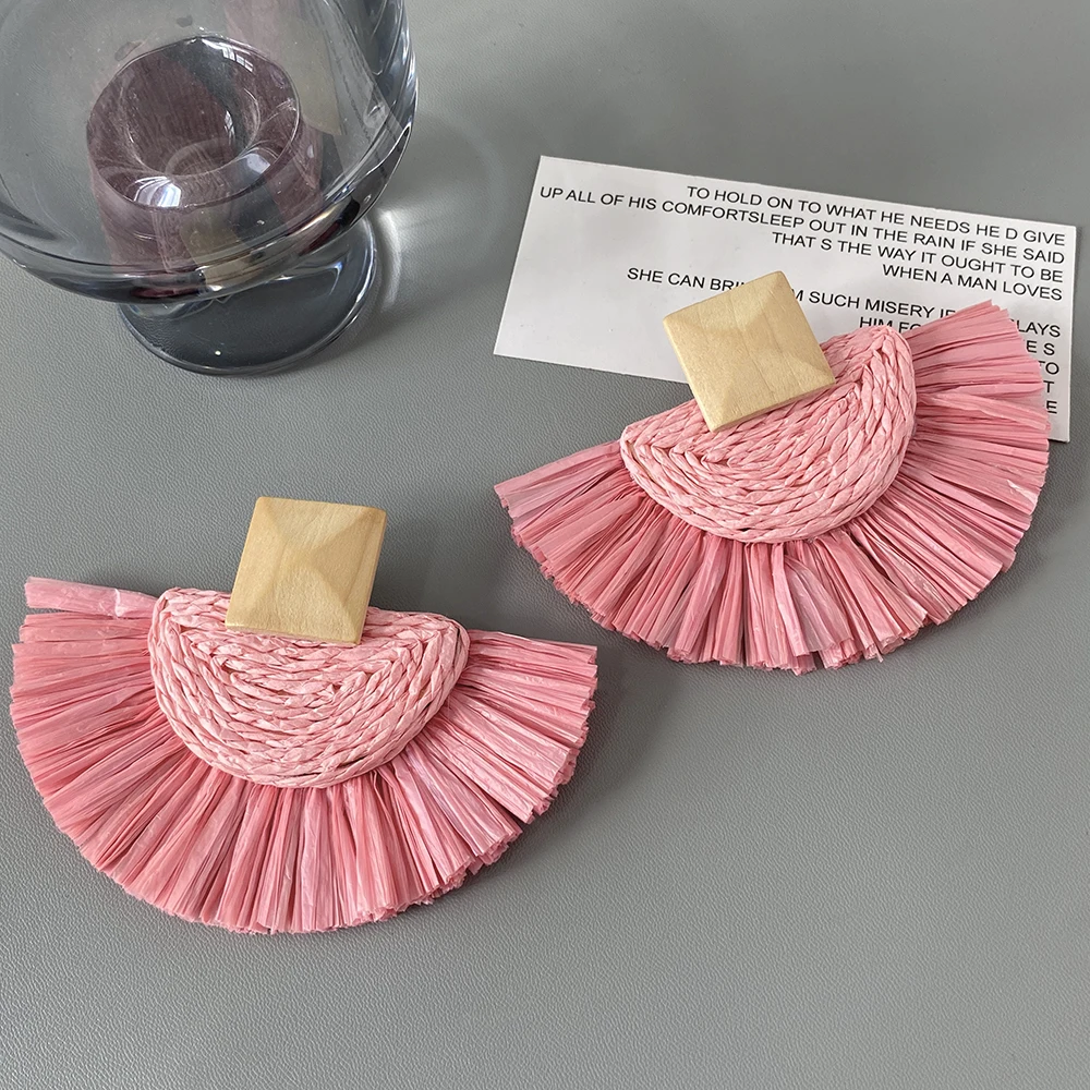 AENSOA New Bohemian Raffia Fan-Shaped Big Earrings Handmade Woven Wooden Hanging Drop Earrings Fashion Ethnic Style Jewelry Gift