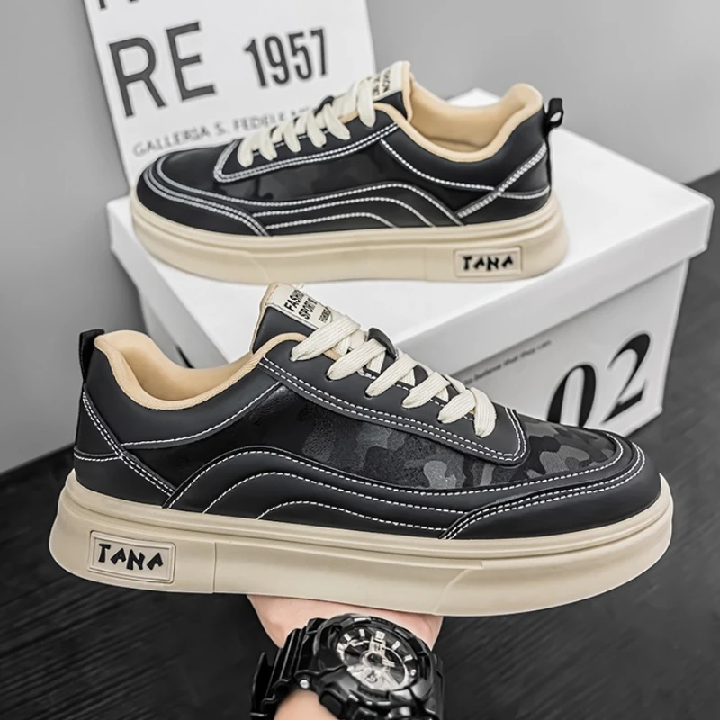 Four Seasons Style Fashionable and Simple Two-color Men's Low-top Large-sized Flat Round Toe New Vulcanized Walking Board Shoes