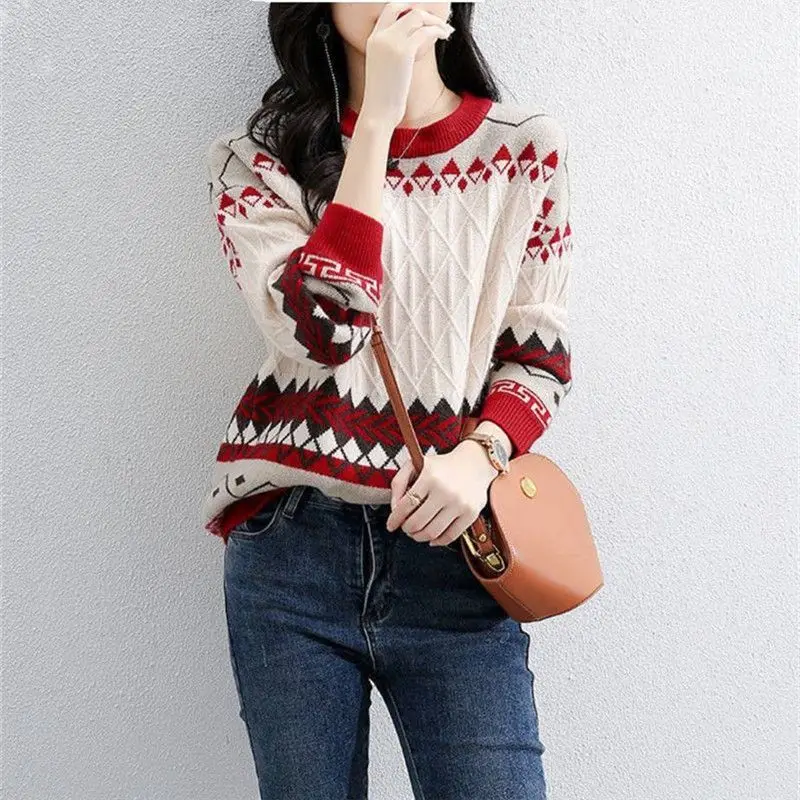 Retro Sweater Women\'s New Autumn and Winter Round Neck Pullover Knitted Sweater Loose Sweater Long Sleeved Women