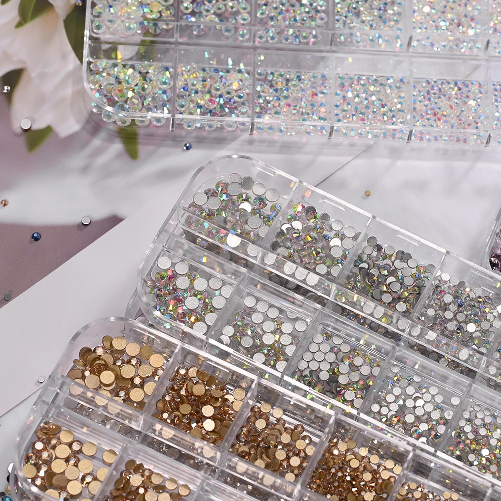 12 Gitter, 3D-weiße Nail-Art-Strasssteine und 2 Werkzeuge, gemischte Größen, flache Rückseite, rundes Glas, Diamant-Nagel-Charms, DIY-Handwerk, Maniküre-Zubehör – Detail 18