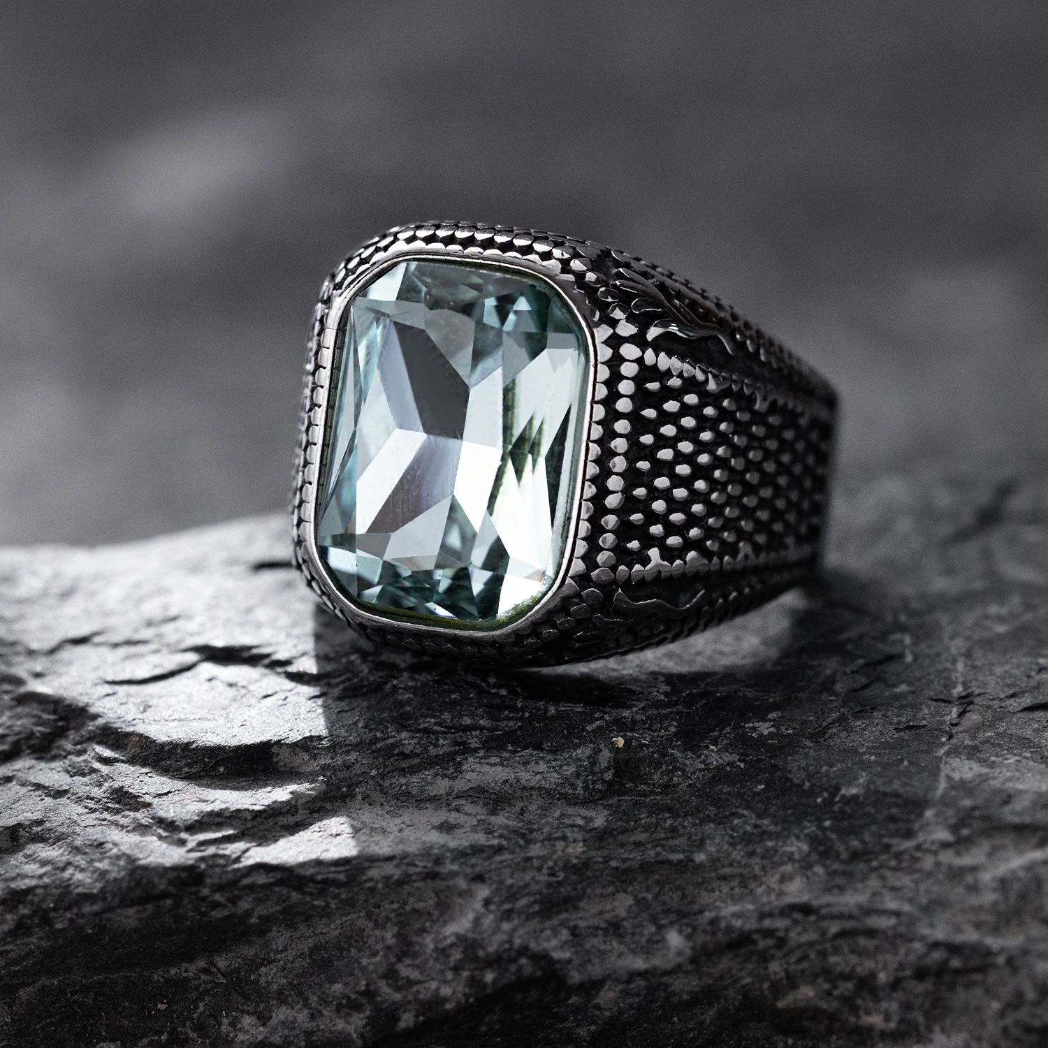 Vintage Style 316L Stain Steel Men\'S Ring, Square Faceted Synthetic Faux Gemstone, Fashion Retro Pattern, Single Ring Jewelry