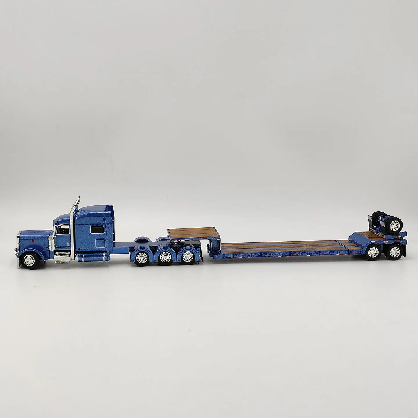 Diecast DCP 1:64 Scale 389 W/70 Flatbed Trailer Truck Blue Alloy Car Model