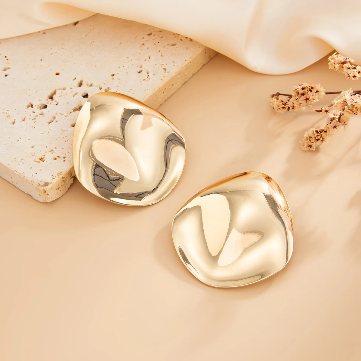 Ingemark Hyperbole مقعر محدب الهندسة وأقراط المرأة العصرية المعادن غير النظامية مثقوب أقراط 2026 جديد مجوهرات الحفلات #6