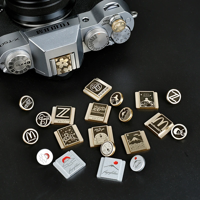 Camera hot Shoe Cover Suitable for Fujifilm XT50 XT30 Second-Generation XM5 x100VI Shutter Button Nikon Z30ZF Leica Accessories