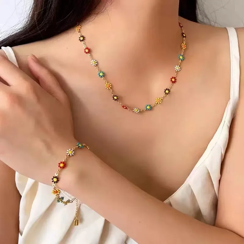 EILIECK 316L Edelstahl Buntes Gänseblümchen-Blumen Halsketten- und Armband-Set für Frauen Trendige Halskette Wasserdichter Schmuck Geschenk – Detail 10