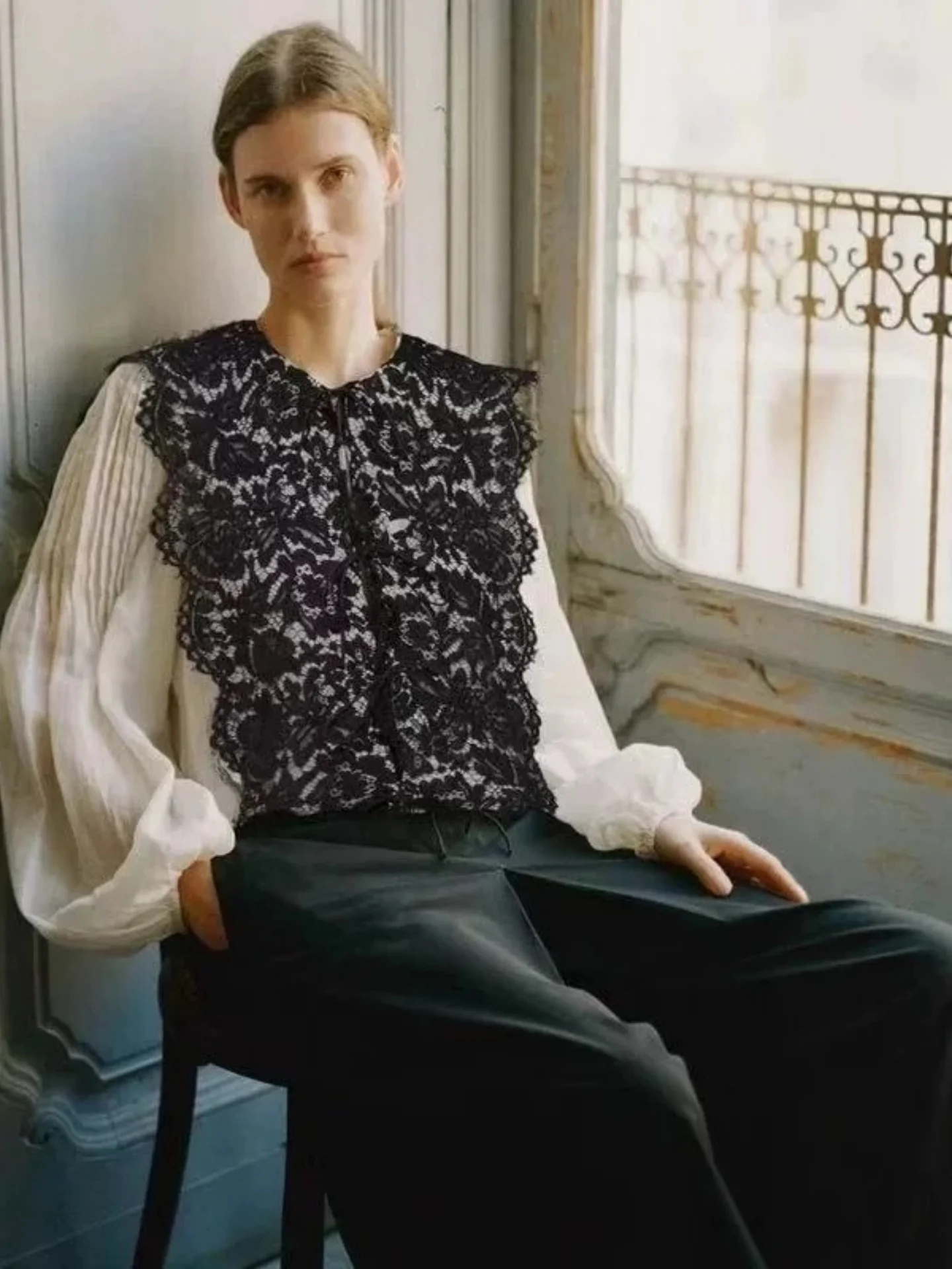 

Retro Lace Linen Long Sve round Ne irt Women's Spring Faion Romantic Single Piece Fake Two-Piece Loose Fit irt