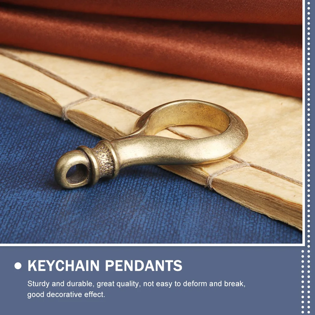

Brass Keychain Pendants Vintage Buckle Hook Decorative Shaped Lightweight Strong Key Buckle Craft Keyring Hook for Keys