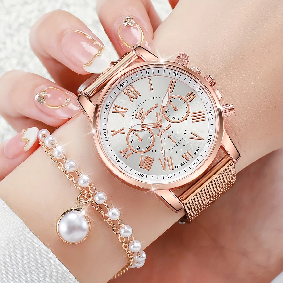 Montre à quartz avec chiffres romains pour femme, ensemble de bijoux élégants, perle, tenue décontractée, mode, 5 pièces par ensemble