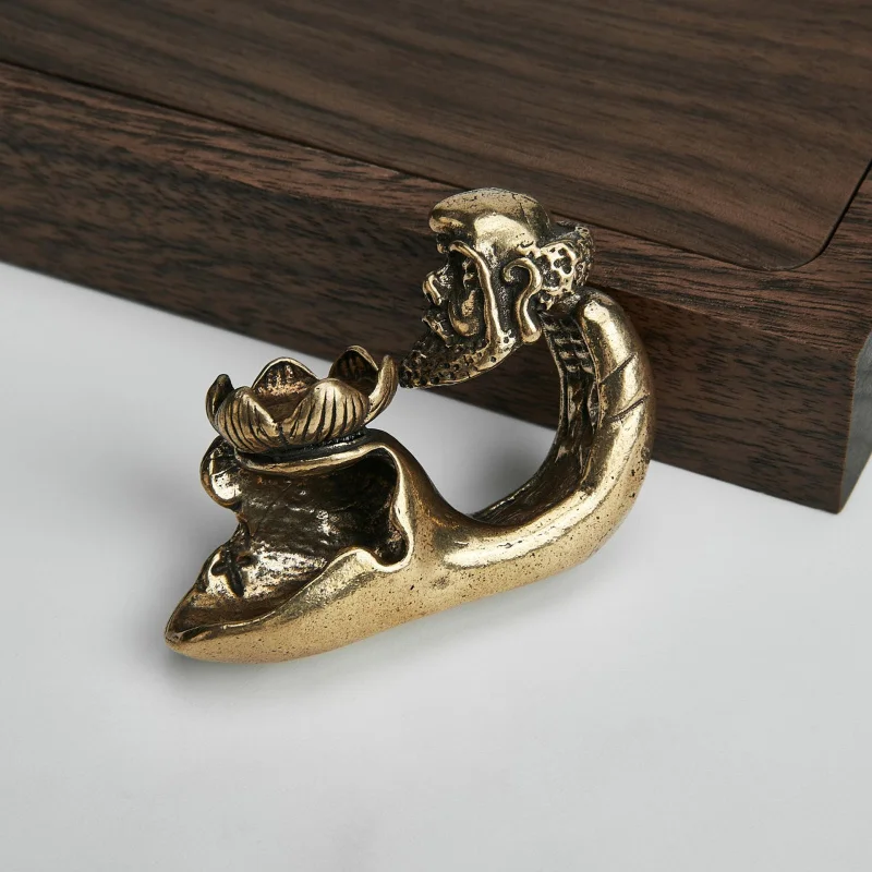 Brass Distressed Arhat Lotus Flower Backflow Incense Ornaments Antique Master of Zen Bronze Buddha
