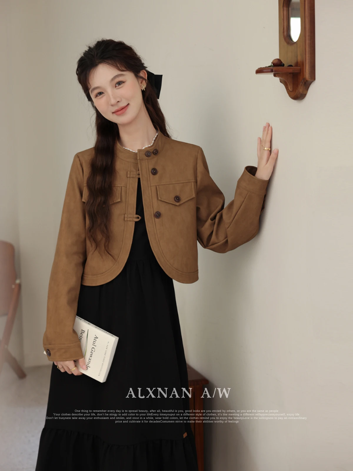 

Женский комплект из кожаной куртки и юбки миди South Deer: осенне-зимний повседневный свободный крой, круглый вырез, короткий рукав