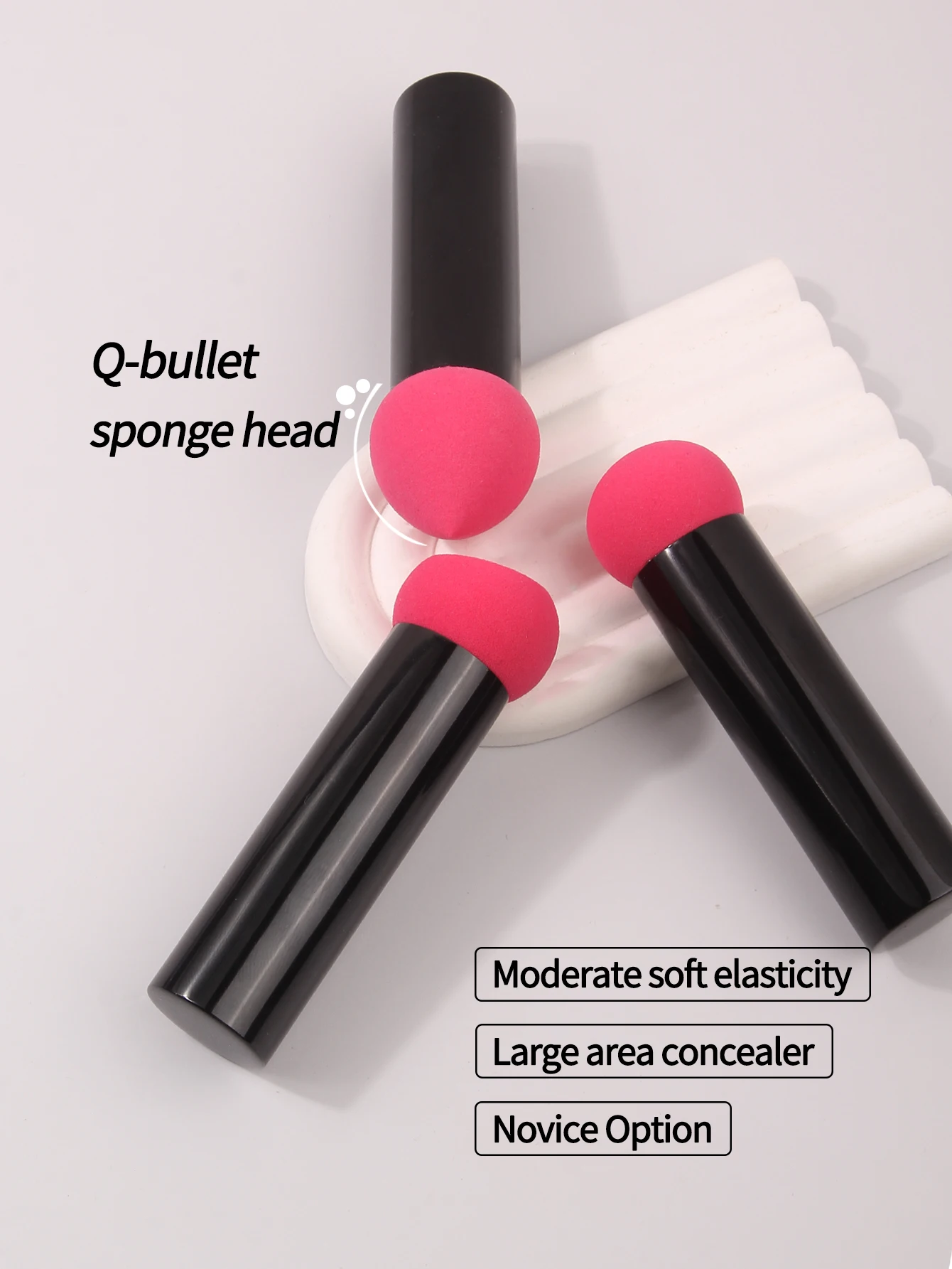 Bouffée de poudre de champignon à tête ronde avec manche en métal noir, éponge de poudre de haute qualité pour le maquillage de fond de teint