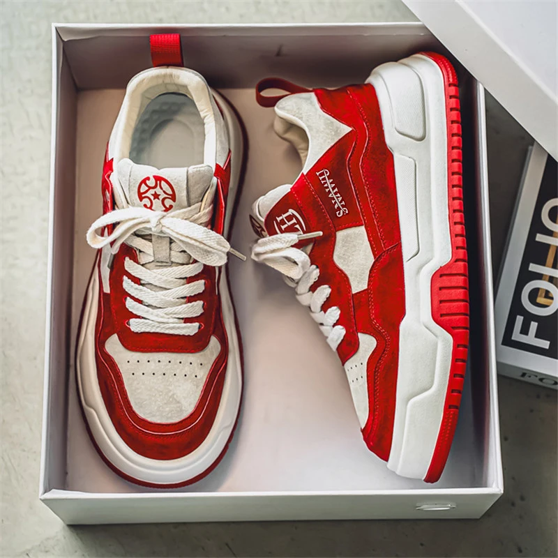 2025 حذاء قماش رجالي موضة أحذية رياضية مريحة الشقق في الهواء الطلق الذكور أحذية رياضية تنفس الربيع الصيف أحذية رياضية عالي الكعب