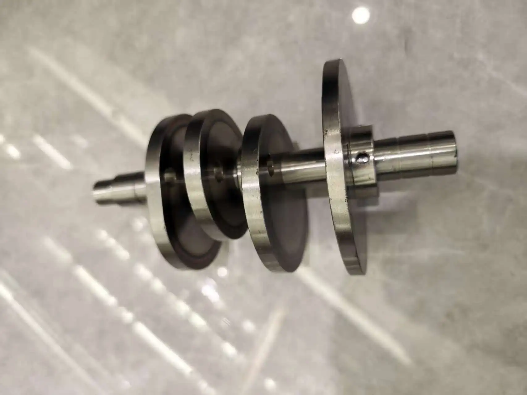 

Комплектующие для KOMORI Lithrone L28 L26 L29: Приводной механизм подачи (Cam Drive Device)