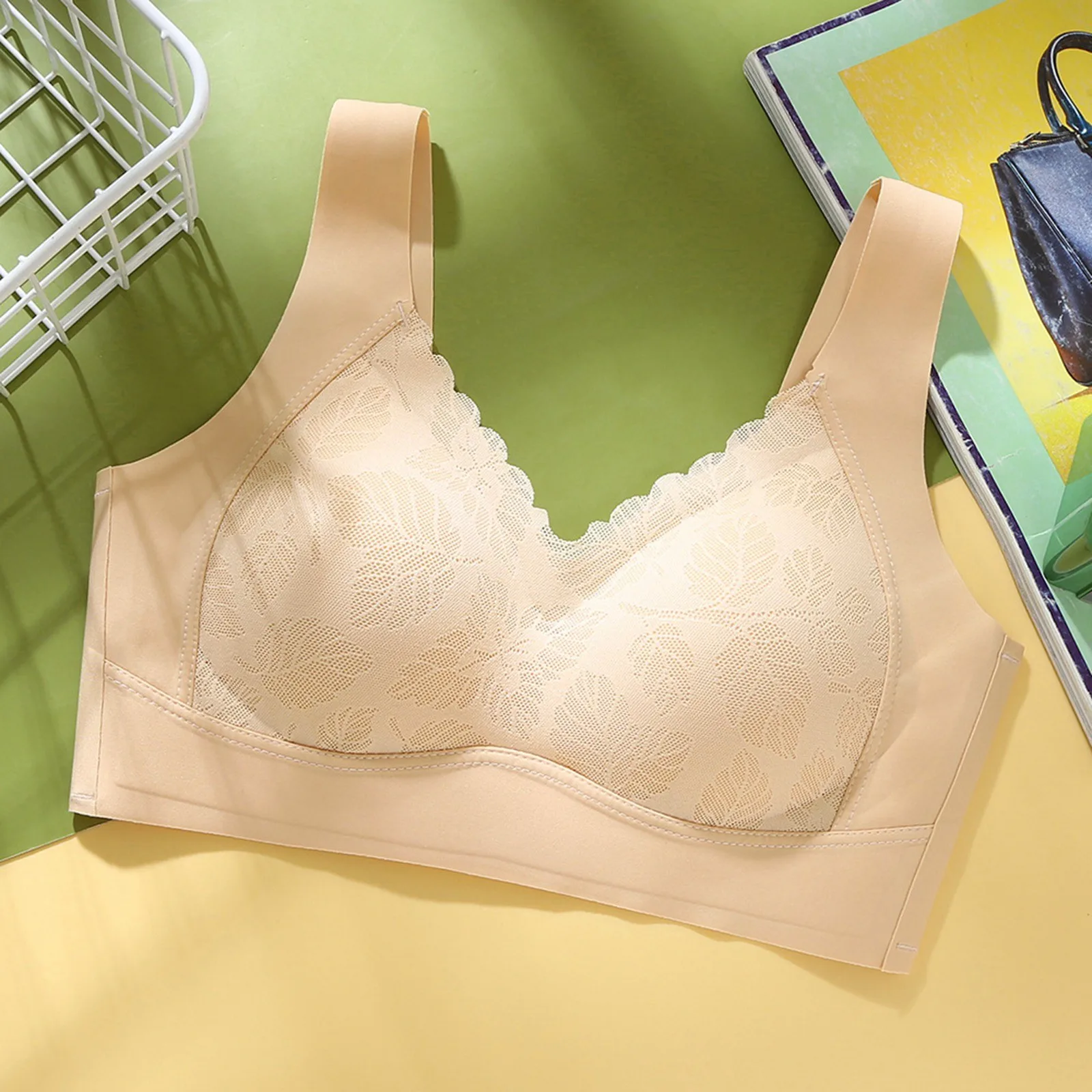 

Seamless Women Bra Underwear No Steel Ring Push Up Breathable Brassiere Wire Free Padded Bralette Lingerie Lace Sexy Crop Top