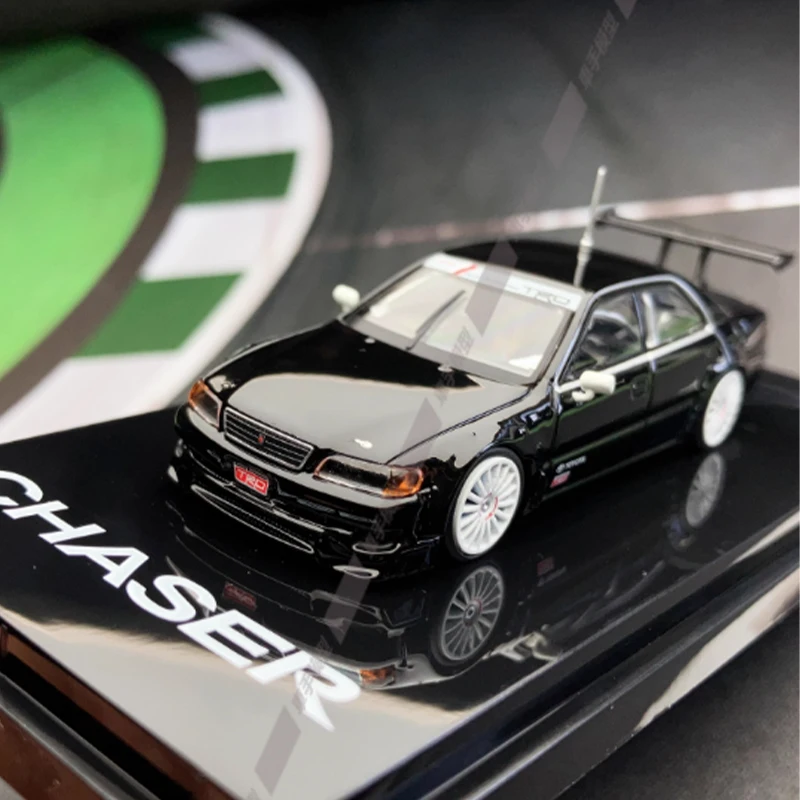 

Литая под давлением оригинальная модель из сплава Chaser в масштабе 1:64, имитация классического украшения, хобби, сувениры, коллекция подарков, статический дисплей