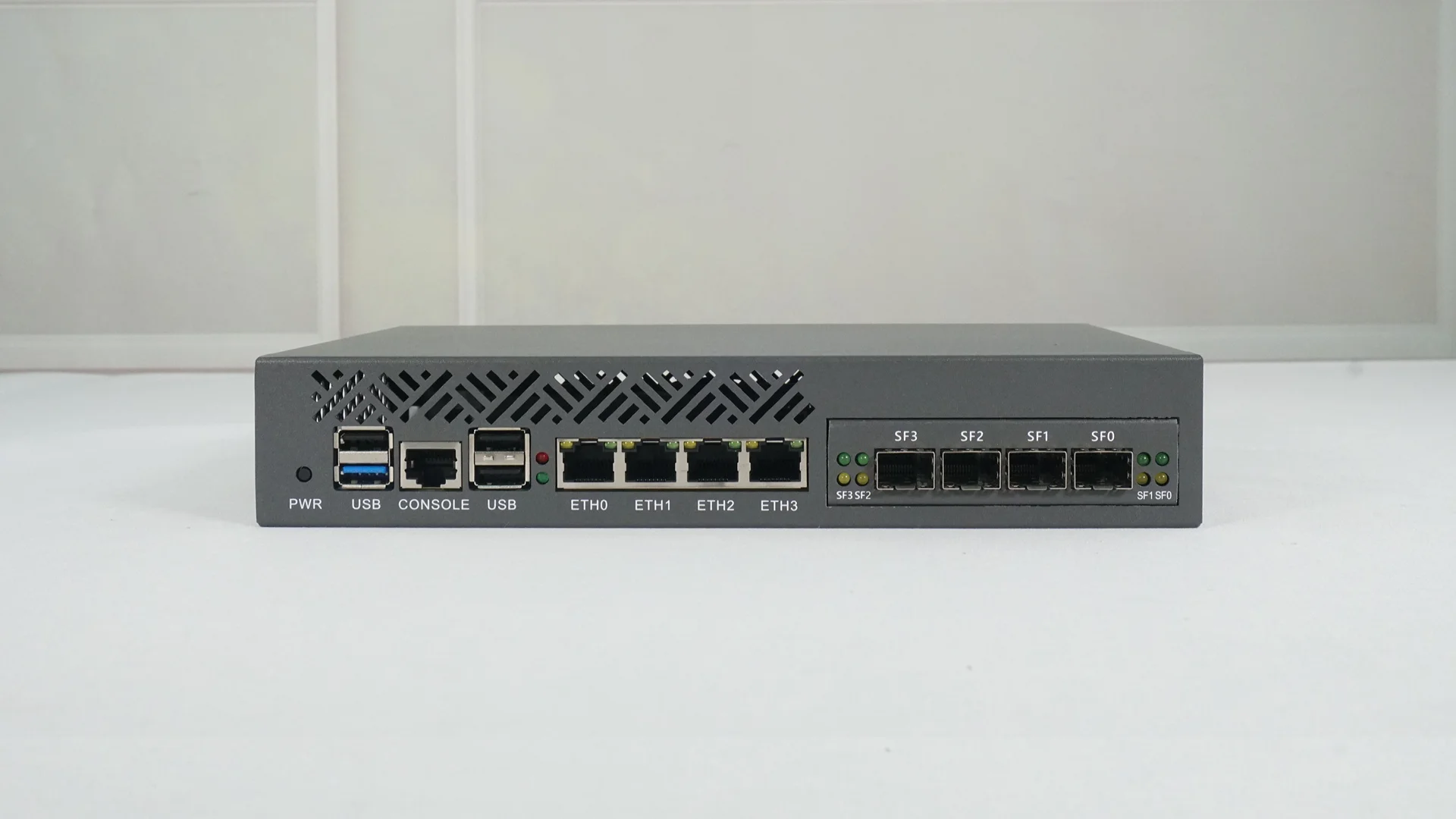 Intel N100 Desktop Rackmount Network Device With 4xRJ45 2.5GbE 4x10Gb SFP+ 8GB RAM 128GB SSD BKHD-OTS-1264N4L-4S for Firewall