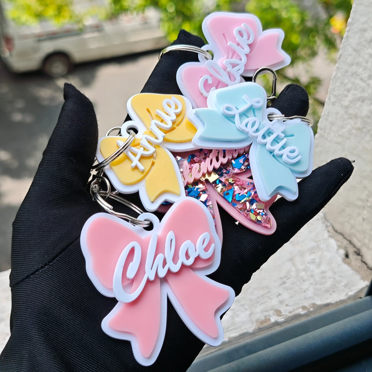 Custom Name Bow Keychain Personalized Wavy Edge Name Tag Silicone Keyring Customized Letter Bag Charm Gift For Women Girls