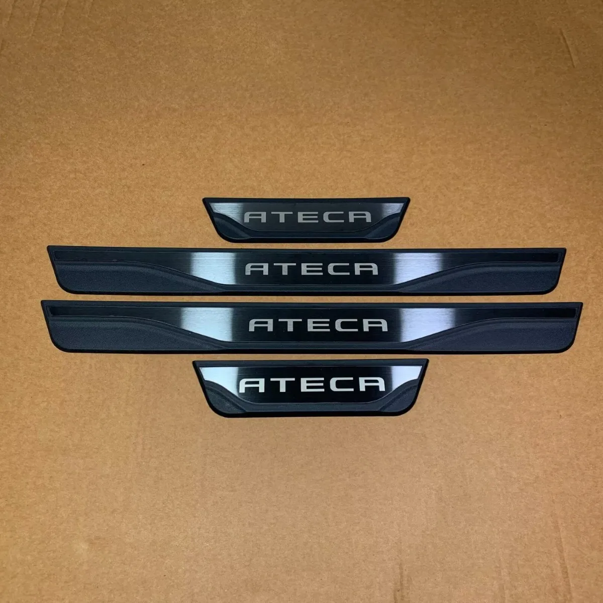 

For SEAT Ateca 2016 2017 2018 2019-2025 2026 2027 Door Sill Plate Stainless Steel Plastic Cover Car Sticker Interiors Auto Parts