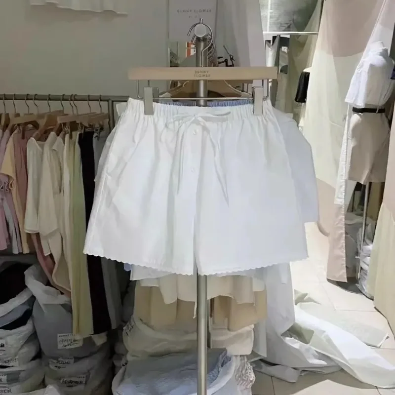 

Летние новые стильные полосатые шорты с кружевной отделкой и эластичной талией, прямые широкие брюки для женщин