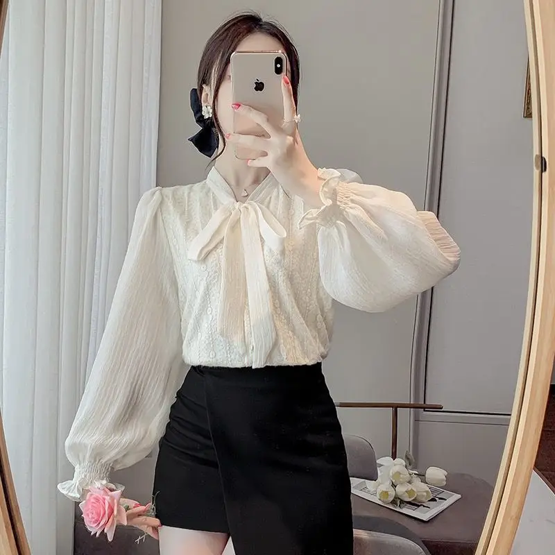 Apricot Temperament Fashionable Chiffon Shirt Women\'s Bow Shirt Spliced Flared Sleeves Loose Fitting Upper Garment