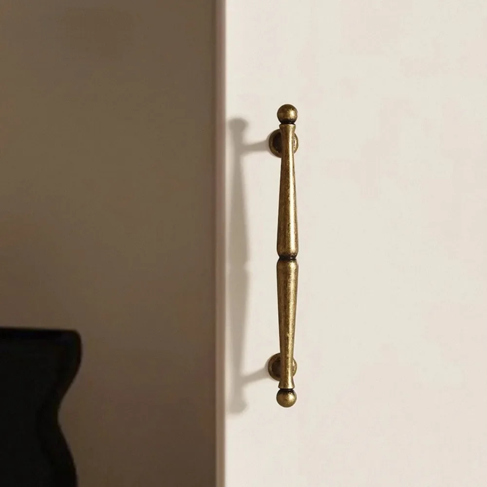 Nordic Vintage Furniture Handles Zinc Alloy Bronze Knobs and Handles for Drawers Wardrobe Cabinet Bookcase Dresser Cabinet Pulls