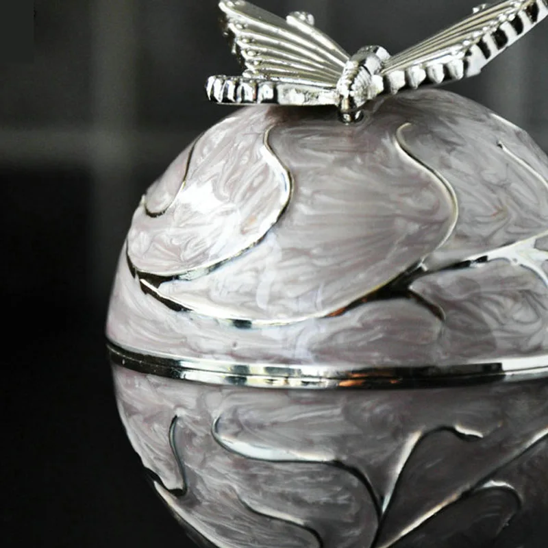 Vintage Butterfly Jewelry Storage Box for Rings Oval Treasure Chest Organizer Jewelry Keepsake Gift Box Case for Girl Women