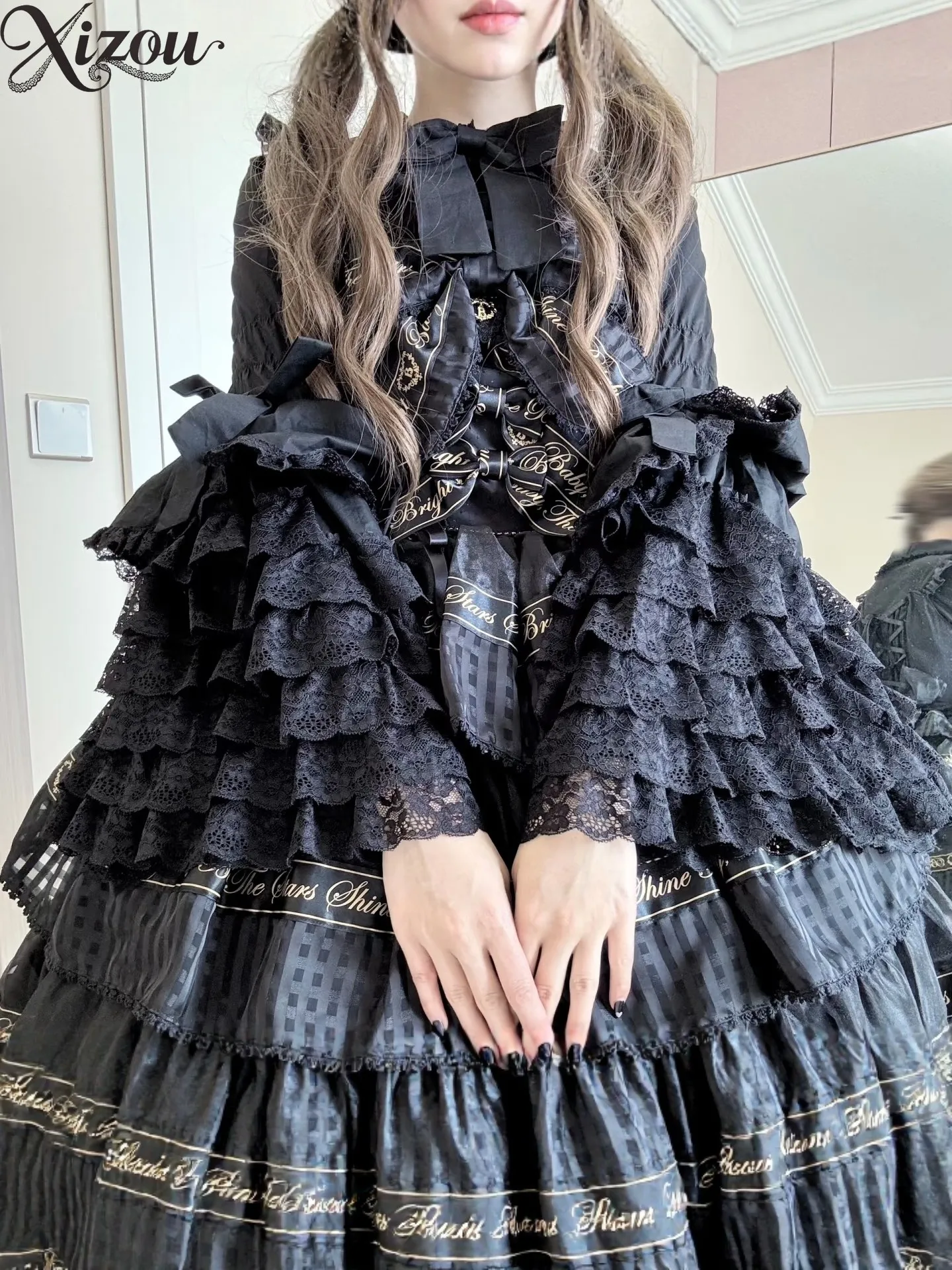 

Black White Gothic Lolita Waist-Cinched Lace Doll-Sleeve Blouse Peter Pan Collar Bow Ruffle Spring Summer JSK Inner Top 2026