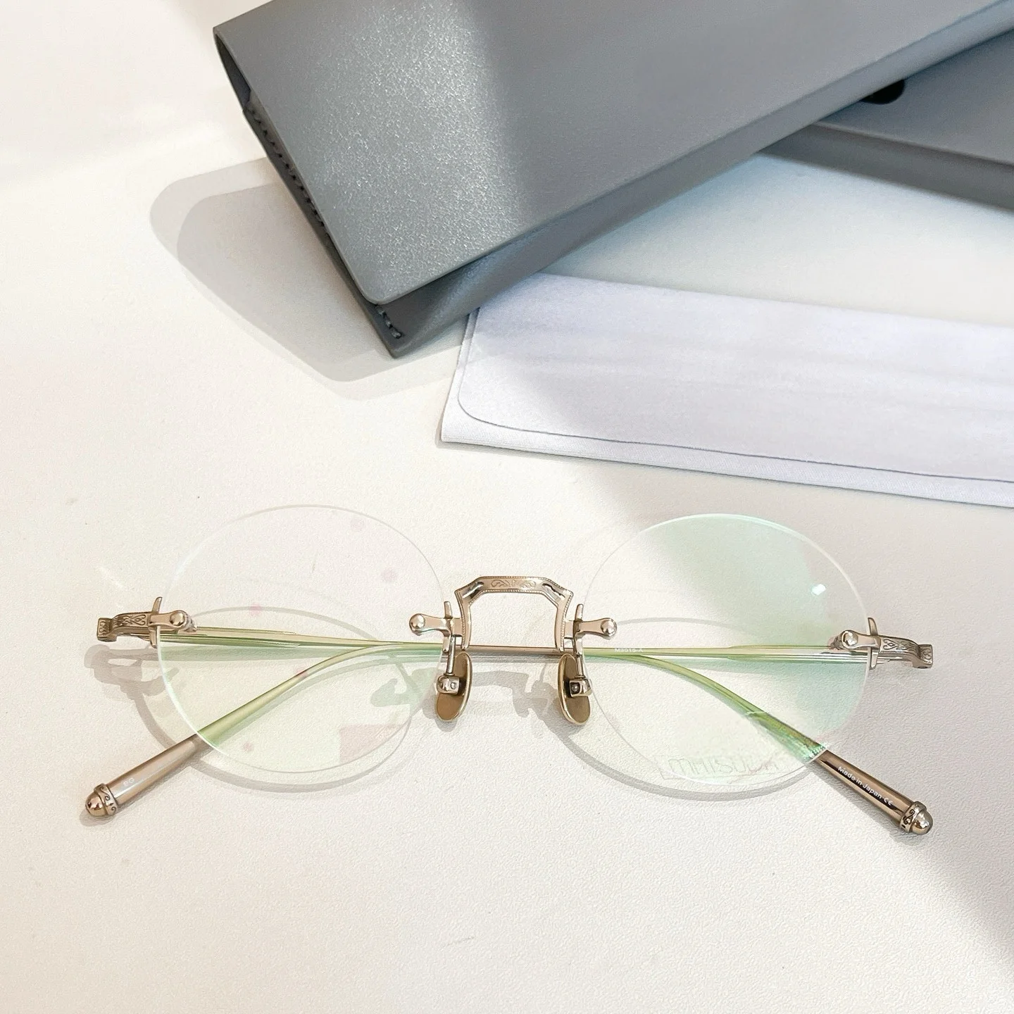 Belight البصرية اليابان تصميم بدون شفة التيتانيوم شكل دائري اليدوية خمر نظارات بمادة الخلات وصفة طبية M3015