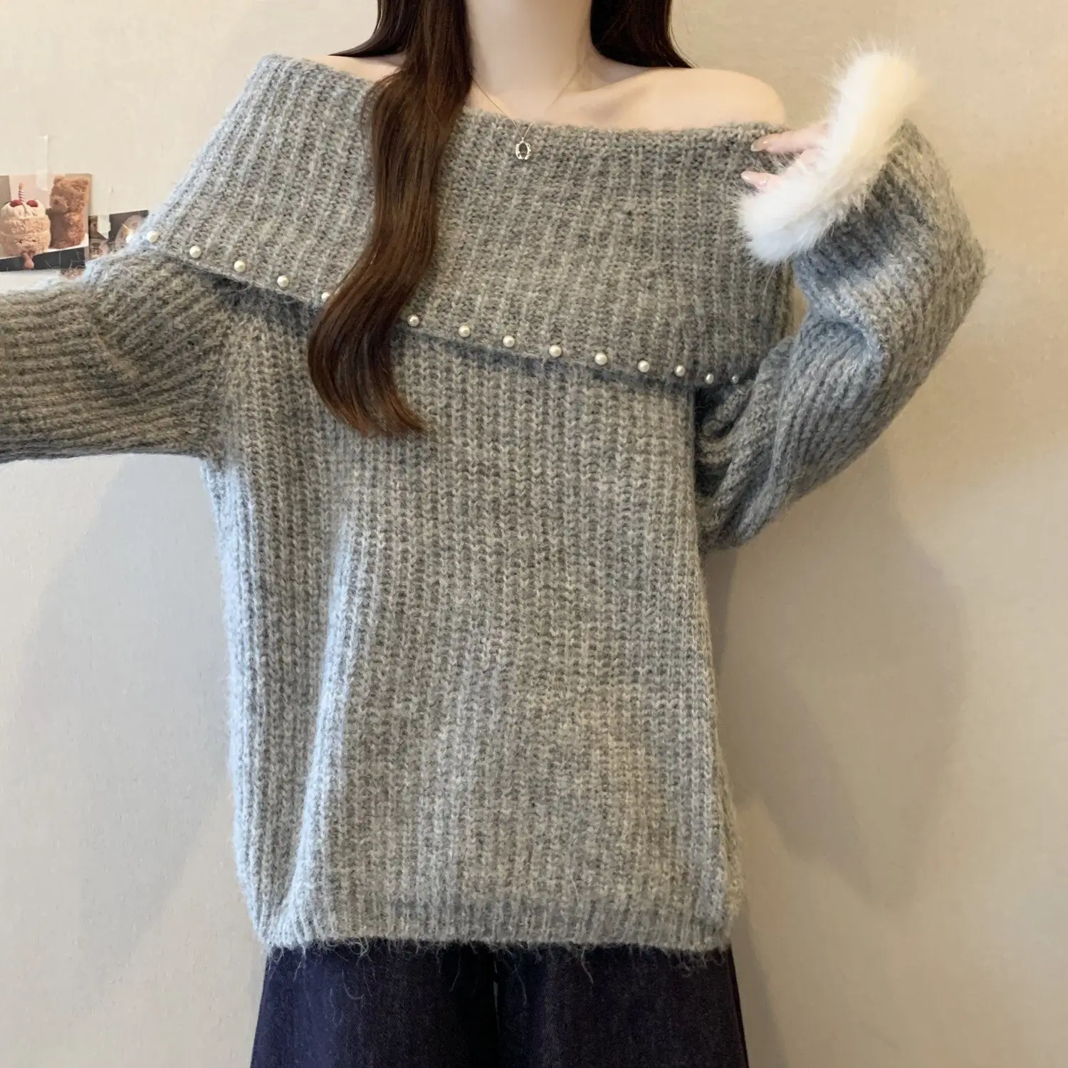 

Рождественский сезон, вязаный свитер, женский зимний свитер 2026, новый однотонный воротник с открытыми плечами, пушистый высококачественный свитер