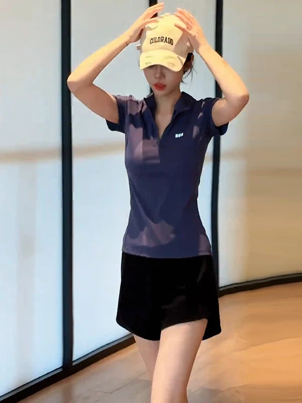 

Fitness Casual Sportswear Set Women's Slimming Ice Silk Short Sleeve Top Black Shorts Two Piece Set Summer 2026 Fashion